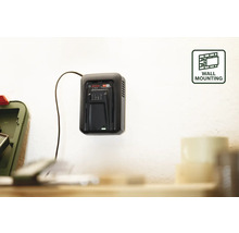 Logo Bosch. Simbol de montare pe perete. Încărcător de baterii Bosch de 18 volți pe perete