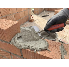 Zidirea cărămizilor cu mistria