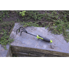 Cultivator de grădină cu trei dinți pentru grădinărit