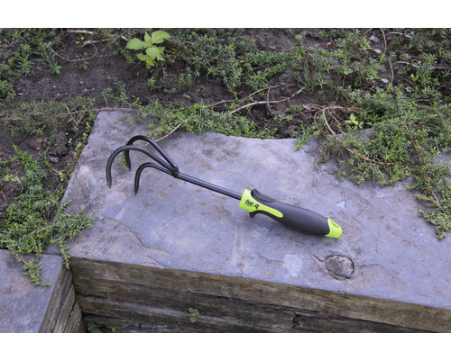 Cultivator de grădină cu trei dinți pentru grădinărit