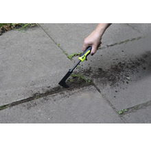 Curățător de rosturi folosit pentru îndepărtarea buruienilor dintre pavele