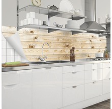 Protecție perete bucătărie cu aspect de lemn în bucătărie modernă