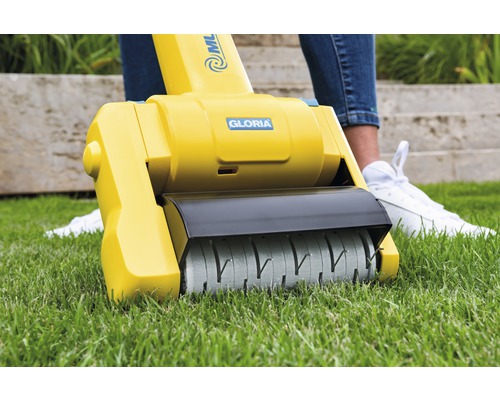 Aerator Gloria în uz pe gazon