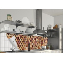 Scenă de bucătărie cu panou de perete cu design de plută