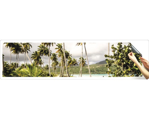 Autocolant de perete cu un motiv cu palmieri pe plajă