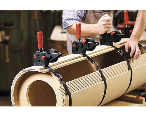 Utilizarea clemelor cu bandă la lipirea lemnului