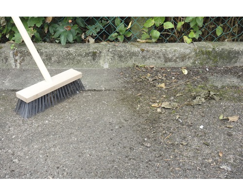 Mătură cu coadă de lemn pentru curățarea pavajului