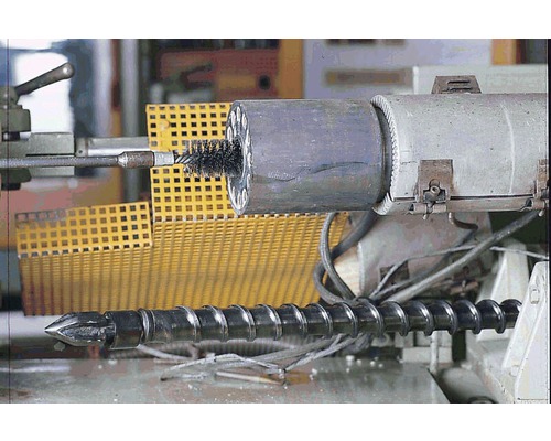 Arbore elicoidal într-un mediu industrial