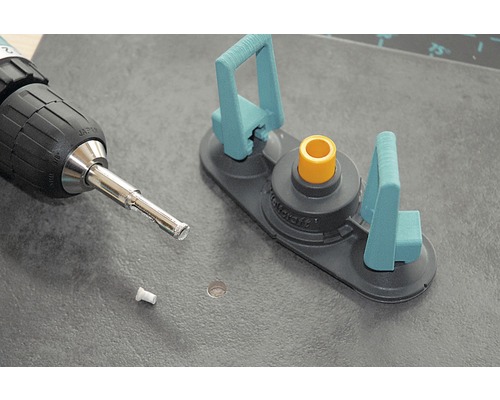 Șablon de găurire Wolfcraft cu burghiu diamantat și mașină de găurit pe faianță