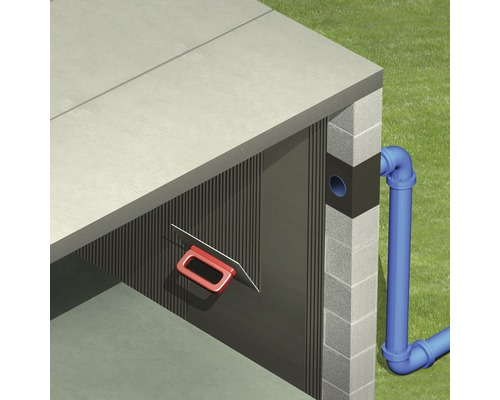 Ilustrație a unei fațade cu izolație termică și conductă de scurgere