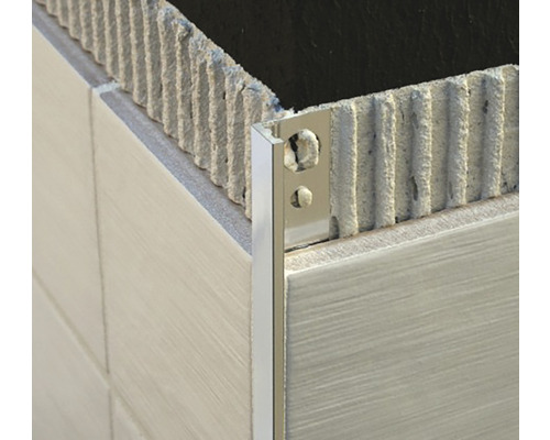 Colț placat cu gresie cu șină de gresie