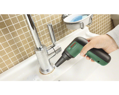 Peria universală Bosch utilizată pe un robinet de baie