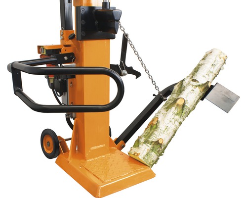 Despicător de lemne cu un buștean