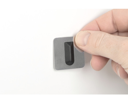 Cârlig metalic pentru fixarea tablourilor pe perete