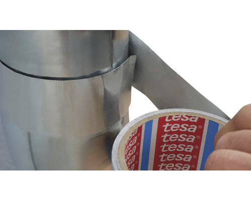 Izolarea unei țevi cu bandă adezivă textilă Tesa