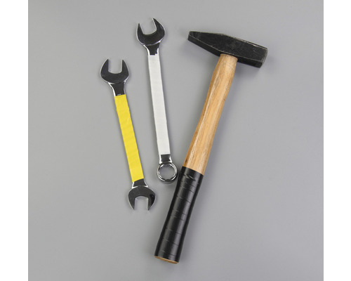 Set de scule ciocan și cheie