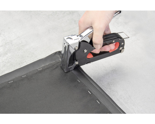 Utilizarea unui capsator pentru fixarea țesăturii