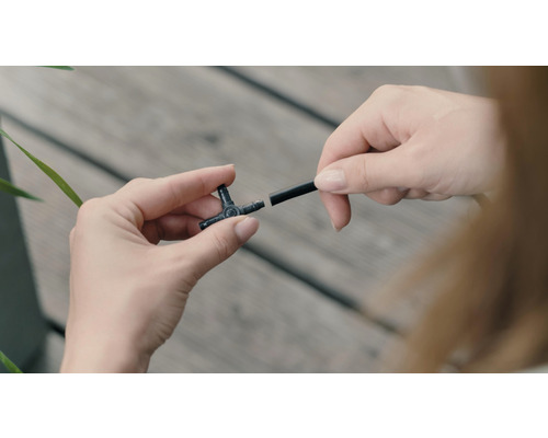 Racord T sistem de irigare cu furtun de irigare în mâini