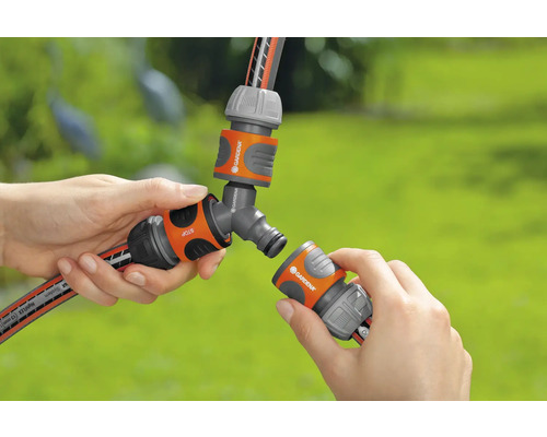 Distribuitor Gardena cu racord pentru furtun de grădină în mână