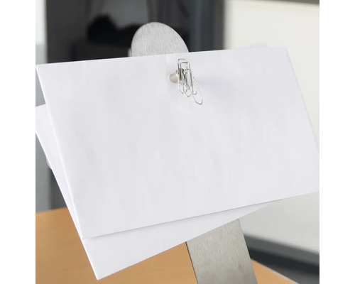 Suport metalic pentru notițe cu hârtie și agrafă