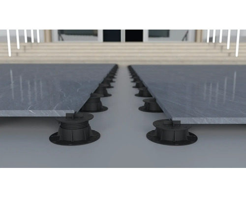 Plăci de terasă așezate pe suporturi reglabile