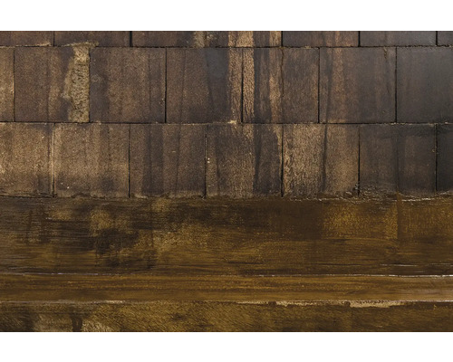 Prim-plan cu pietre de pavaj și lemn.