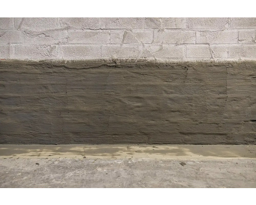 Etanșare pereți subsol cu tencuială de ciment și podea de beton