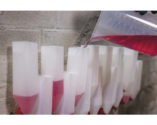 Sistemul de dozare cu lichid este umplut