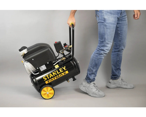 Compresor Stanley Fatmax cu mâner și roți este tras