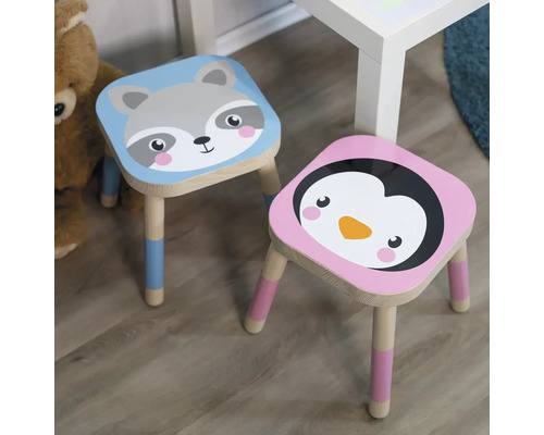 Două scaune pentru copii cu motive animale: raton și pinguin