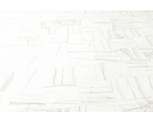 Plăci de podea montate cu aspect de marmură