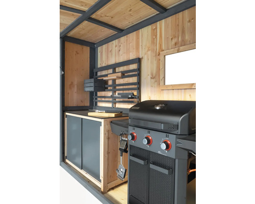 Bucătărie de grătar cu grătar pe gaz, suprafață de lucru și spațiu de depozitare