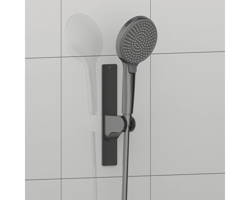 Duș de mână cu suport pe perete