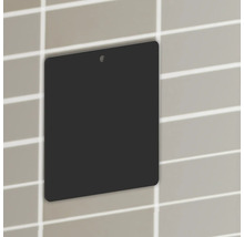 Placă metalică neagră pătrată cu gaură