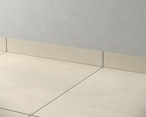 Montarea plăcilor ceramice cu plintă pe perete