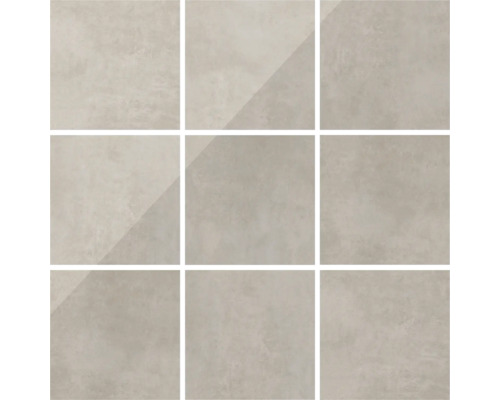 Nouă plăci de podea pătrate, luminoase, cu o suprafață mată