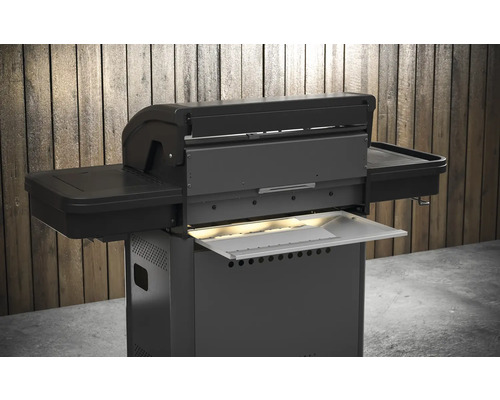 Grătar pe gaz cu rafturi laterale și tavă de scurgere a grăsimii retractabilă