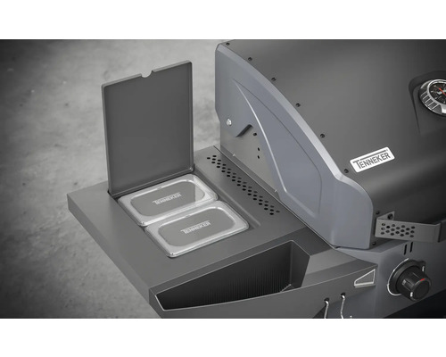 Grătar Tenneker cu compartiment lateral deschis și două recipiente