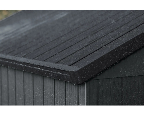 Detaliu acoperiș căsuță de grădină din lemn