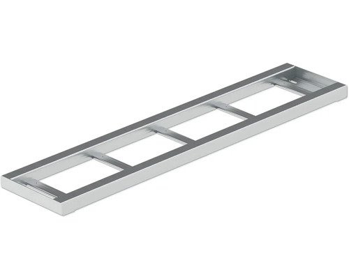 Cadru metalic cu decupaje dreptunghiulare