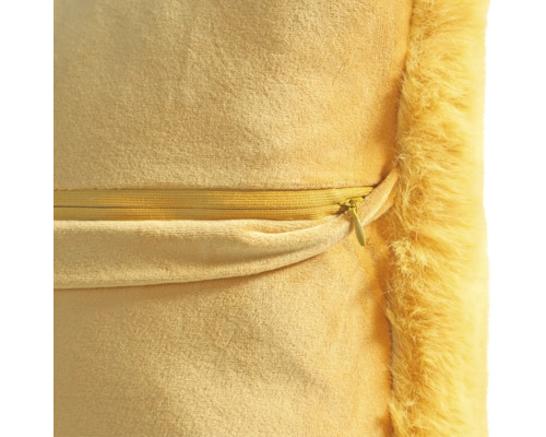 Față de pernă cu fermoar și margine din blană artificială