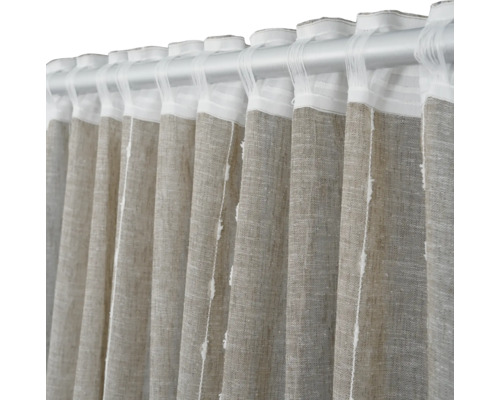 Perdea cu bandă de încrețire și cârlige de pliere pe bară de perdea