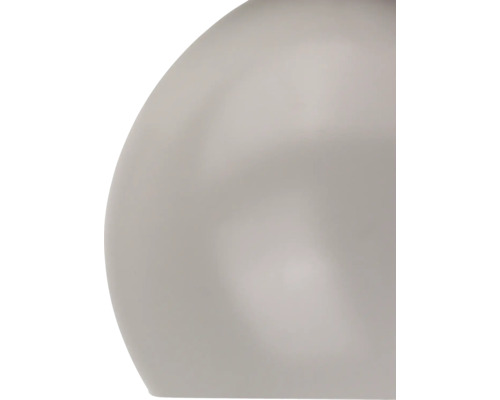 Prim-plan cu un abajur.