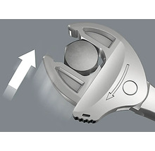 Cheie reglabilă în uz cu simboluri săgeată pentru direcția de rotație