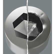 Prim-plan cu o cheie tubulară