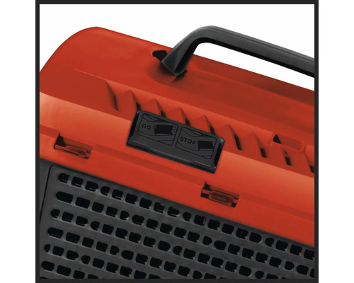 Vizualizare detaliată a unui aparat de încălzire cu elemente de control și mâner