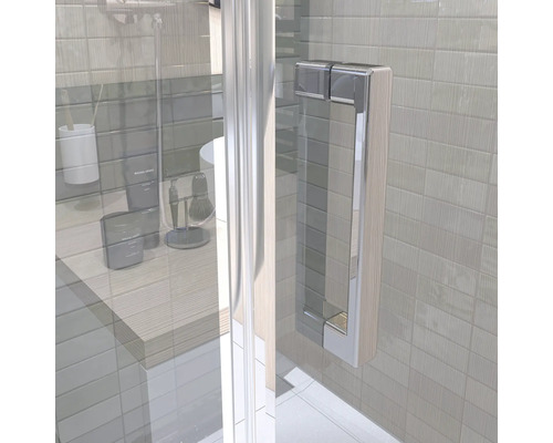 Imagine detaliată cu o cabină de duș cu mâner și articole de baie pe un raft