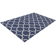 Covor dreptunghiular cu model geometric