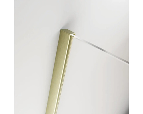 Prim-plan cu profilul peretelui de duș