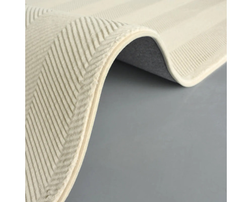 Covor cu model în dungi și model în zigzag